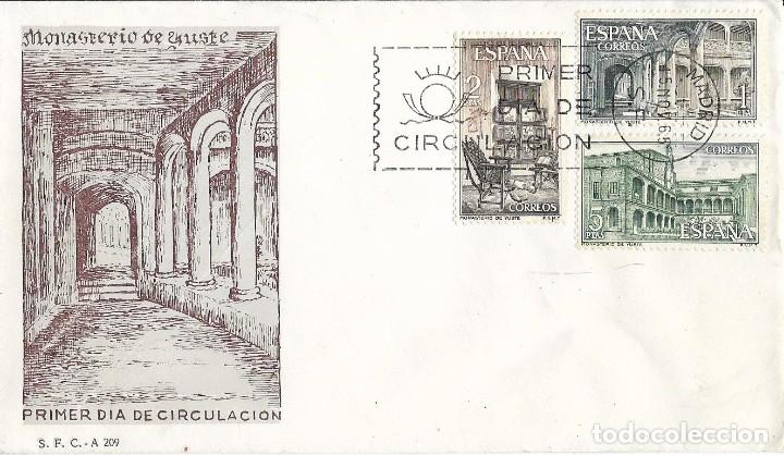 Sellos: sobre primer dia de circulaci&oacute;n MONASTERIO DE YUSTE - Foto 1