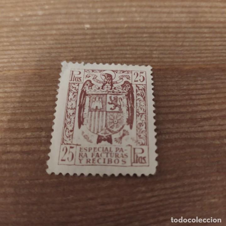 Sellos: Sello antiguo 25 ptas - Foto 1
