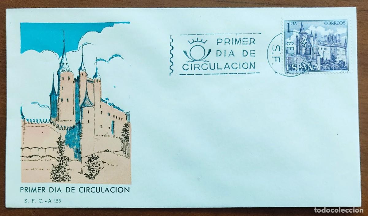 Sellos: ALCAZAR DE SEGOVIA - SOBRE PRIMER D&Iacute;A - Foto 1