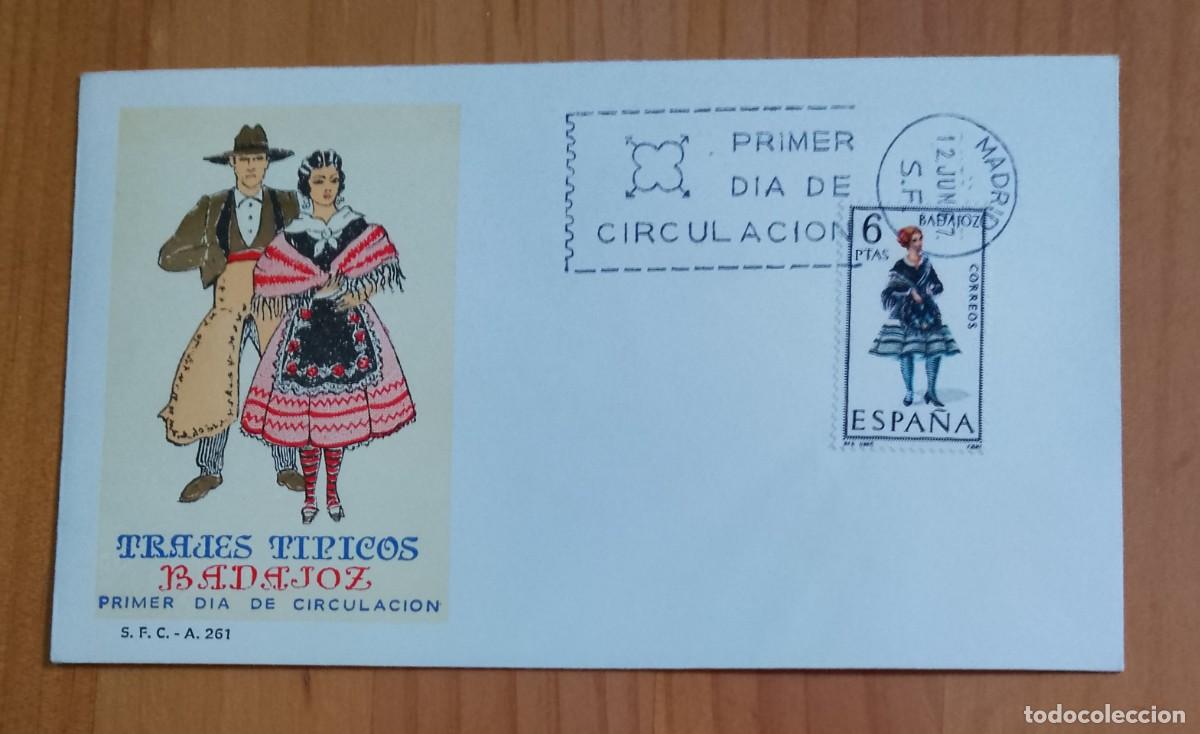 Sellos: SOBRE PRIMER DIA - TRAJES T&Iacute;PICOS: BADAJOZ - Foto 1