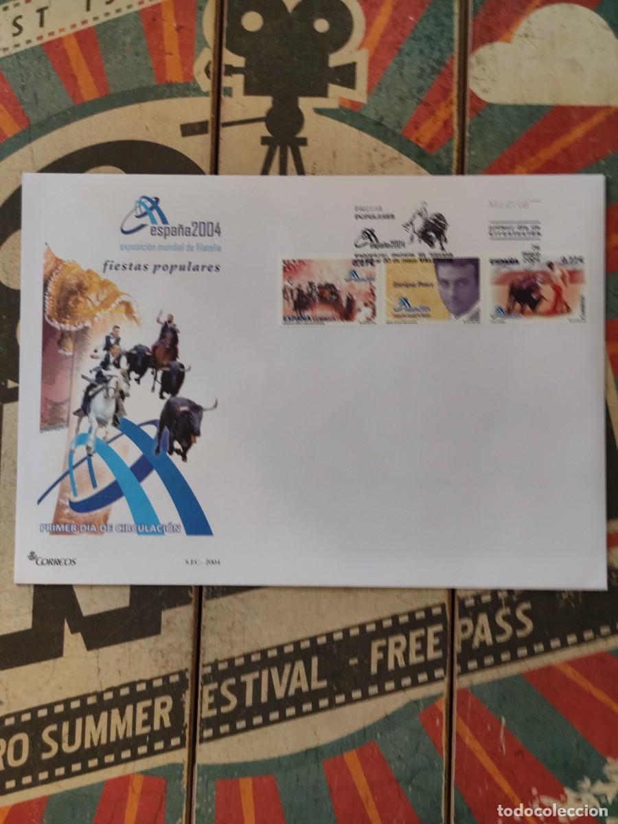 Sellos: 4 Exposici&oacute;n Mundial de Filatelia Valencia Mayo 2004 Fiestas populares Sobre primer d&iacute;a