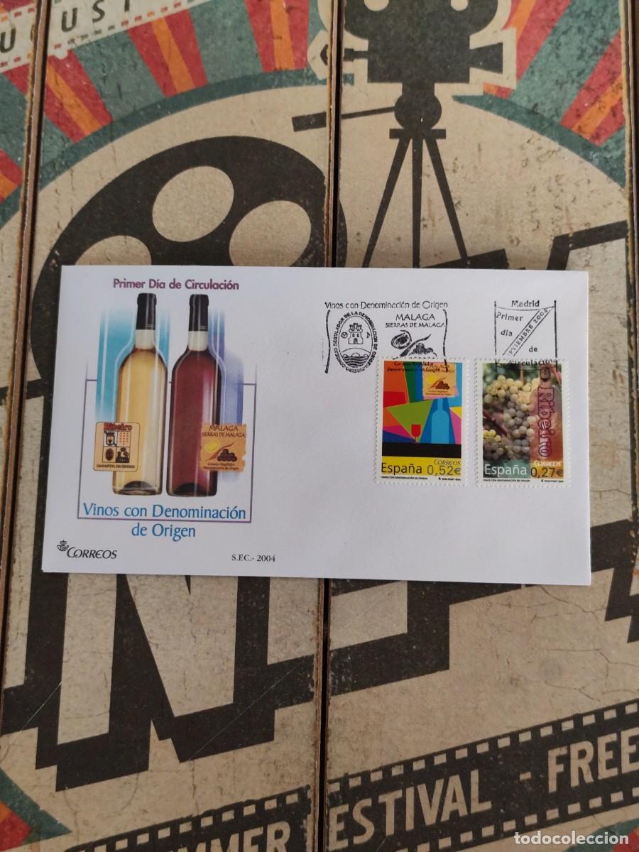 Sellos: 365 Vinos con Denominaci&oacute;n de Origen Ribeiro y Sierra de M&aacute;laga 1/9/04 Sobre primer d&iacute;a