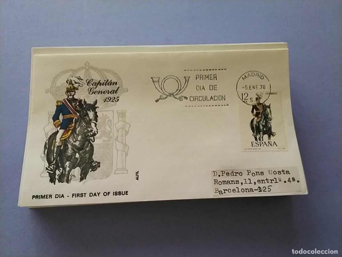 Selos: Sobres primer dia Espa&ntilde;a Uniformes