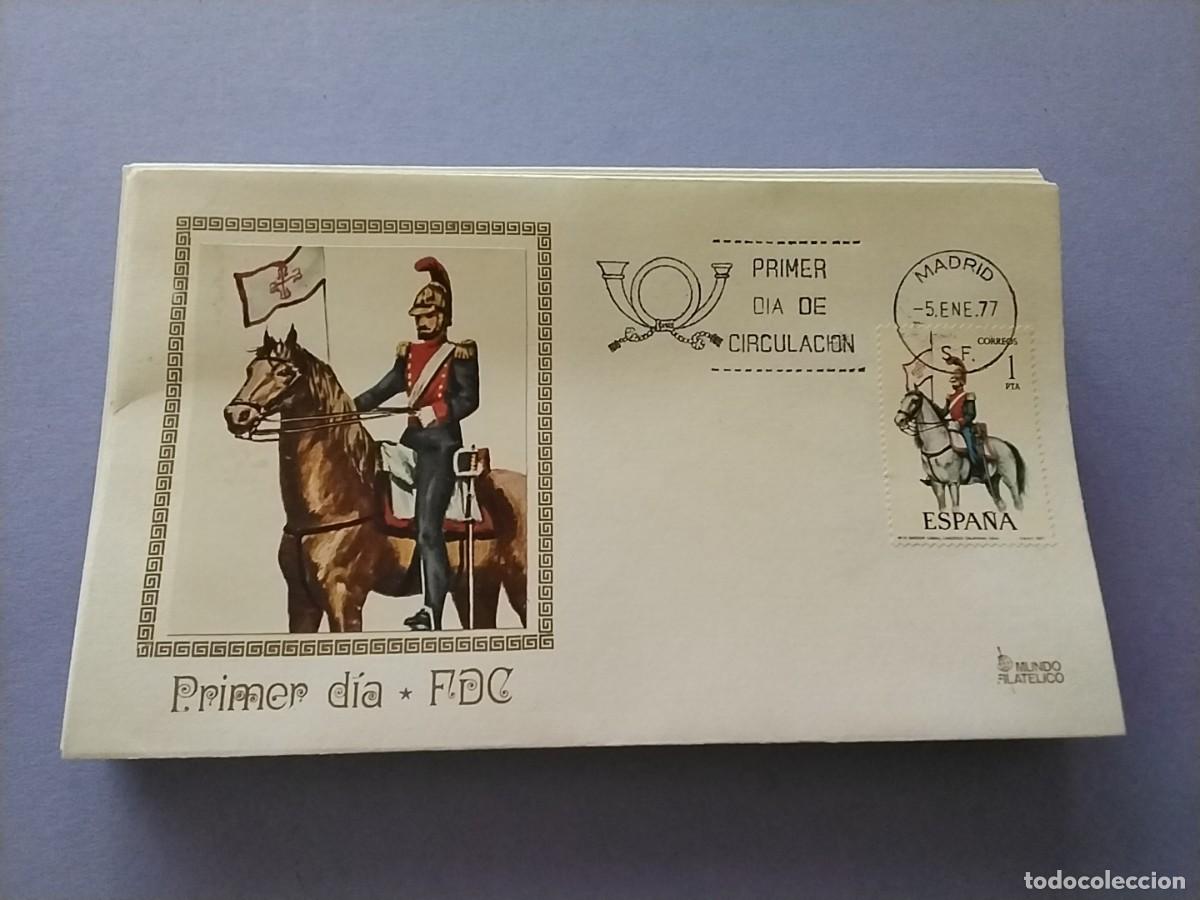 Selos: Sobres primer dia Espa&ntilde;a Uniformes