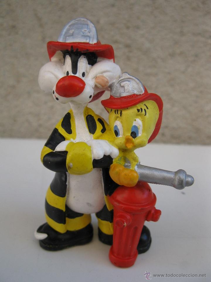 SILVESTRE Y PIOLÍN BOMBEROS - FIGURA DE PVC - BULLYLAND - WARNER BROS.