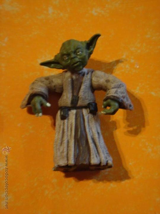 FIGURA STAR WARS YODA CLONE WARS .