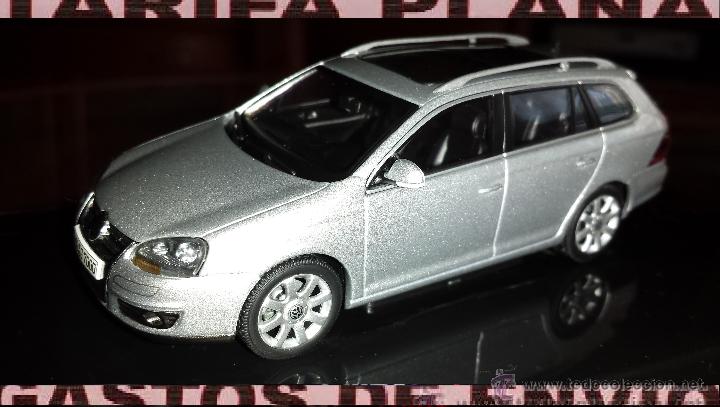 VW GOLF VARIANT ESCALA 1:43 DE AUTOART EN SU CAJA