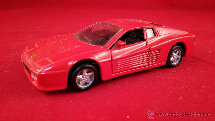 Coche Ferrari 512TR . Escala 1/39 de Maisto
