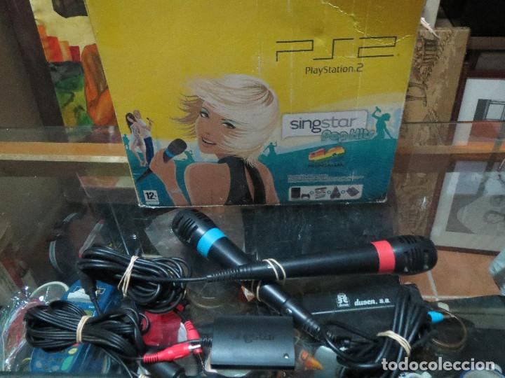 CAJA MICROFONOS Y CABLES PLAY STATION 2 SINGSTAR POP HITS.CON MANUAL DE INSTRUCCIONES.