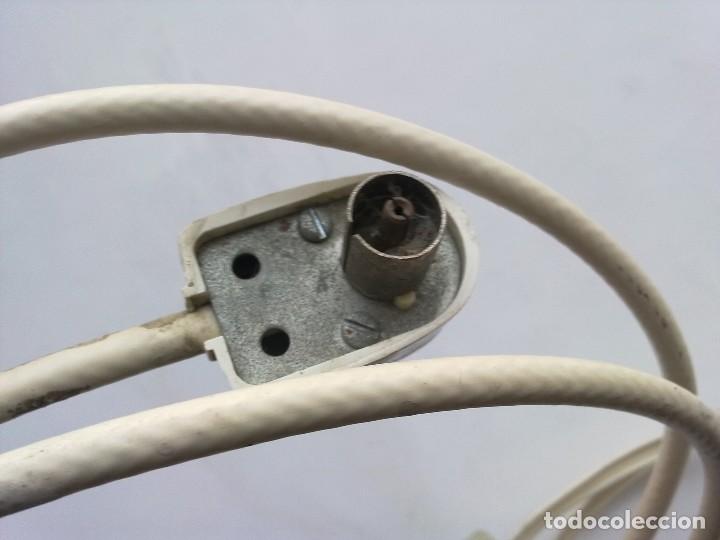 impaciente Búsqueda Empírico Conector del cable de antena en Tecnología › Electrónica de consumo