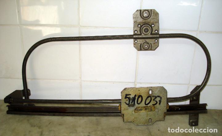 ALFA ROMEO - MECANISMO ELEVALUNAS / WINDOW MECHANISM PN 510037 (ALFA ROMEO ALFASUD SERIES)