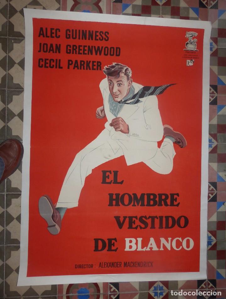 The man in the white suit - Hombre vestido Blanco