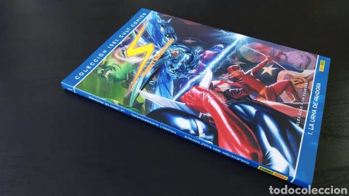 EXCELENTE ESTADO PROJECT SUPERPOWERS 1 LA URNA DE PANDORA COLECCION 100 % CULT COMICS PANINI TOMO
