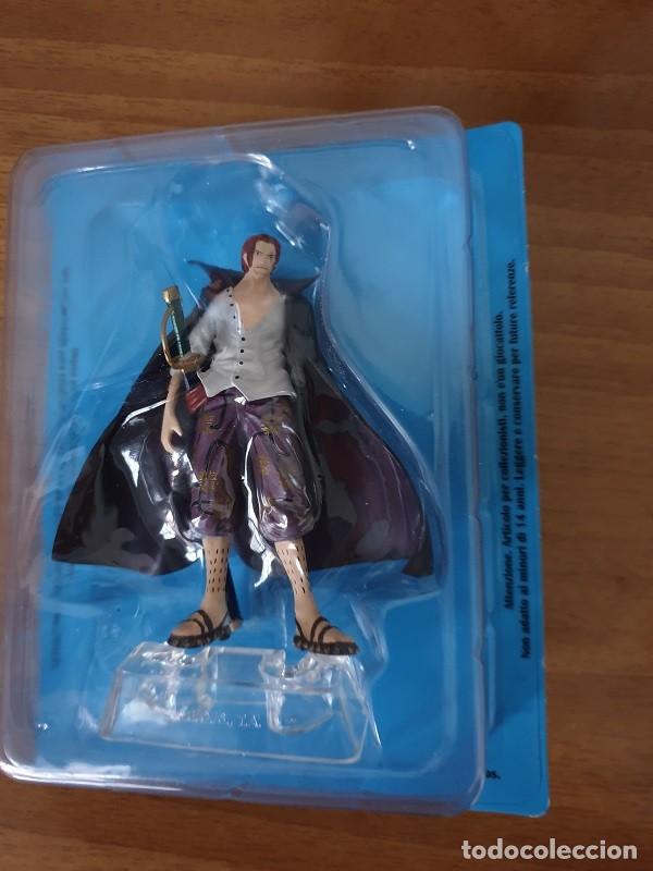 FIGURA SHANKS DE LA SERIE DE ANIME ONE PIECE. Colección Salvat