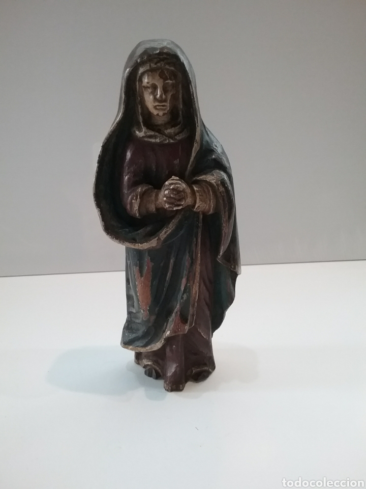 Talla de virgen en madera policromada siglo XVIII