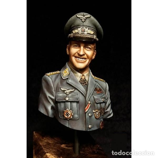 HANS-ULRICH RUDEL. PILOTO DE STUKA. Alexandros. Busto. 200 mm