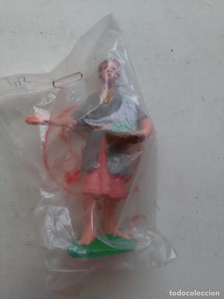 FIGURA DE BELÉN DE OLIVER/PASTOR