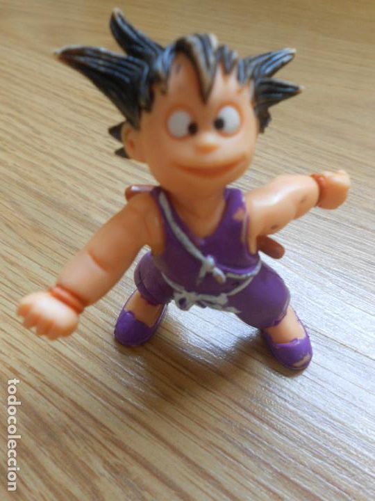 FIGURA GOKU DRAGON BALL