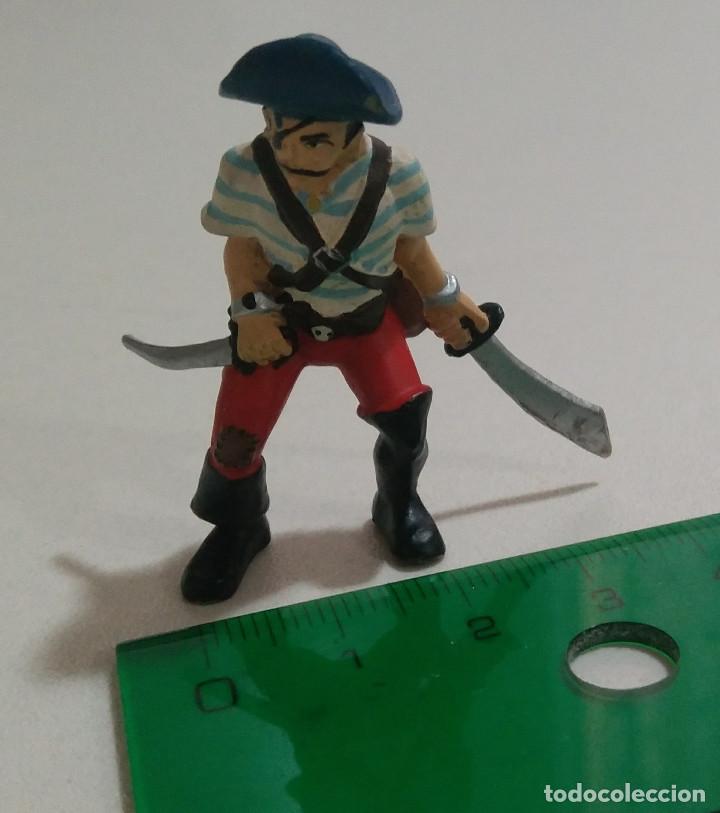 figura miniatura mini pirata de plastoy muñeco pvc antiguo bucanero pirate