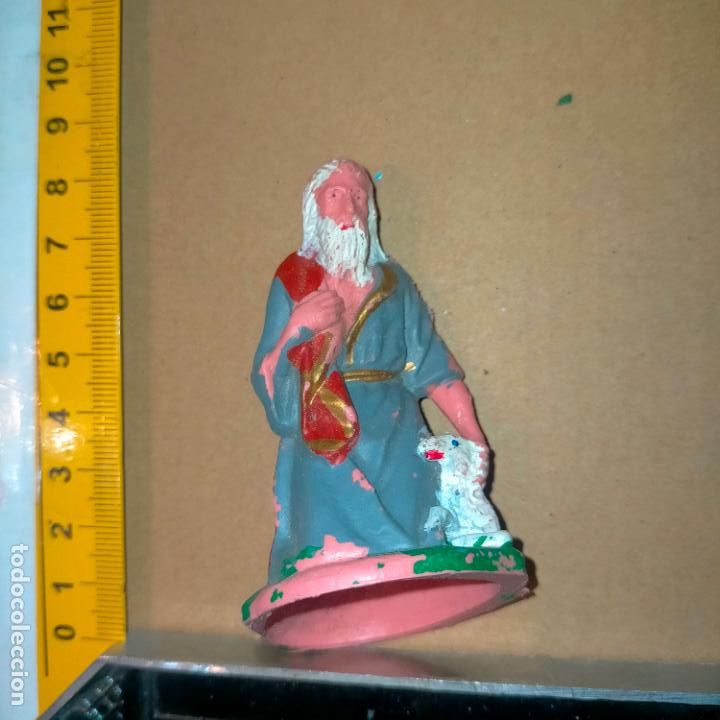 HAGA SU OFERTA , ANTIGUA FIGURA DE PORTAL DE BELEN NACIMIENTO NAVIDAD PLASTICO DURO PECH O SIMILAR