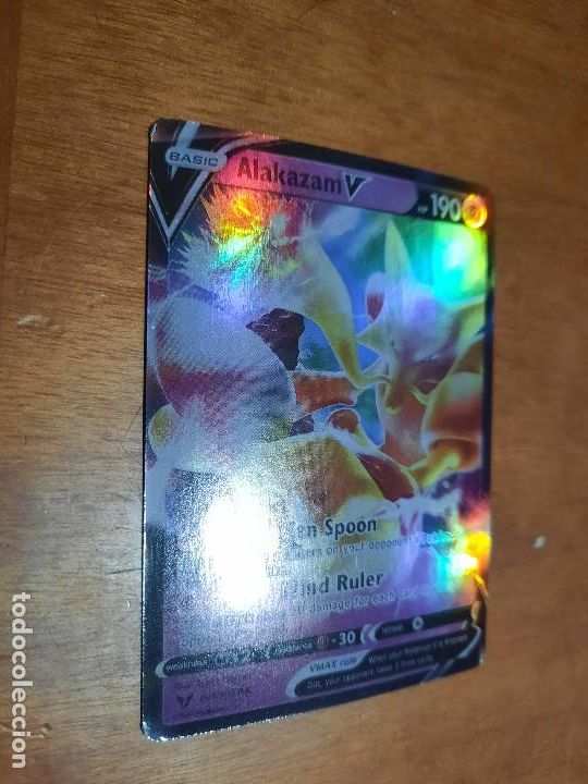 ALAKAZAM 041. BRILLANTE. CIELOS EVOLUTIVOS. TRADING CARD POKEMON TCG. CASTELLANO. BUEN ESTADO