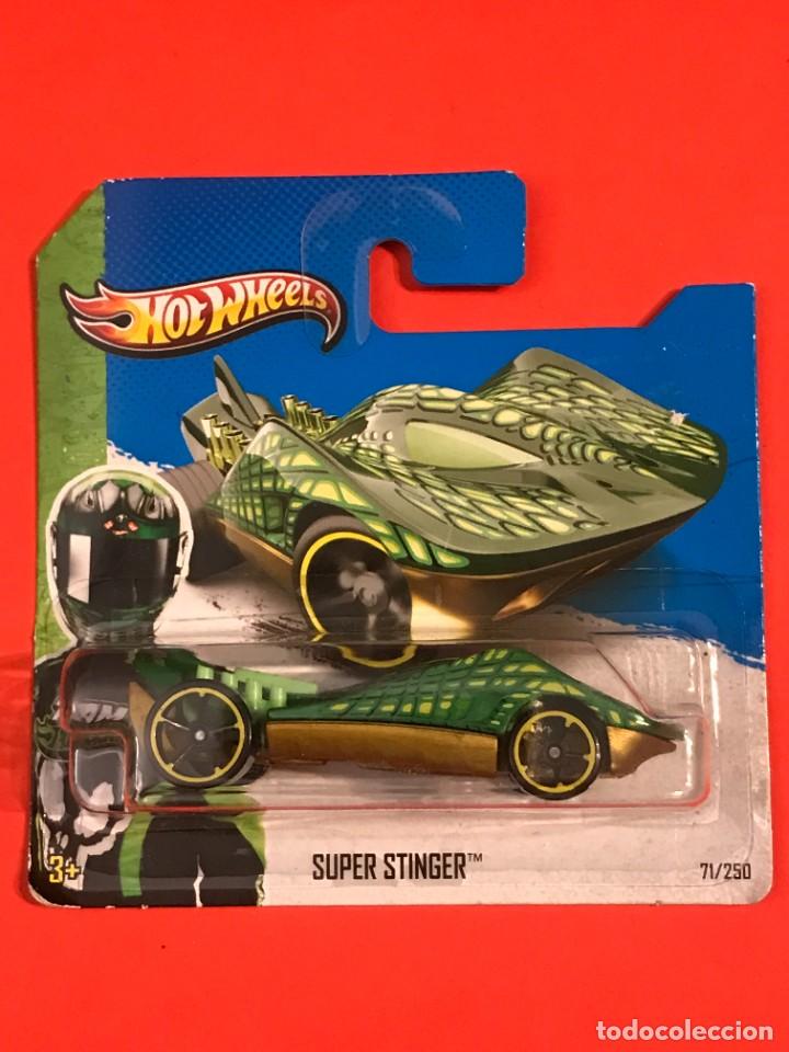 HOT WHEELS 2013 71/250 - SUPER STINGER - NUEVO EN BLISTER - ESCALA 1:64