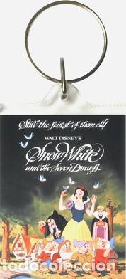 llavero personalizado disney blancanieves poster