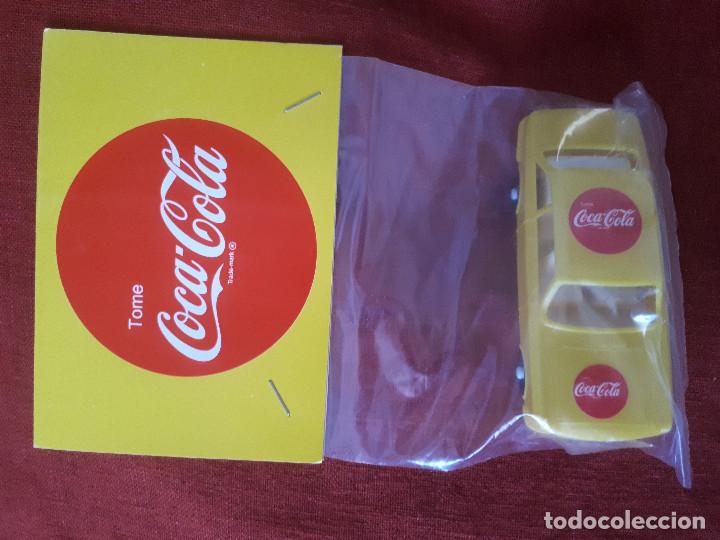 Coche de plástico Alfa Romeo Yunior Coupe. Amarillo. Novolinea. Escala 1:43. Publicidad Coca-Cola.