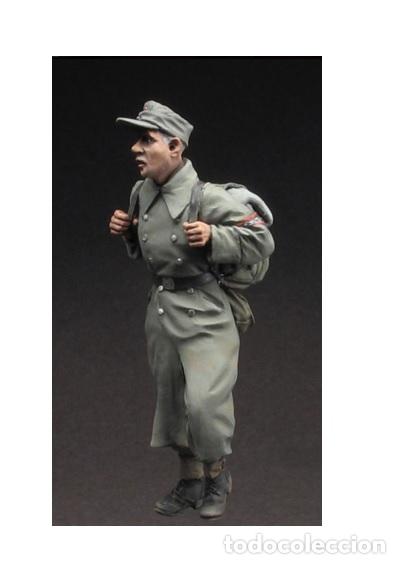 WWII 1/35 GERMAN SOLDIER 1 FIGURA RESINA F-24