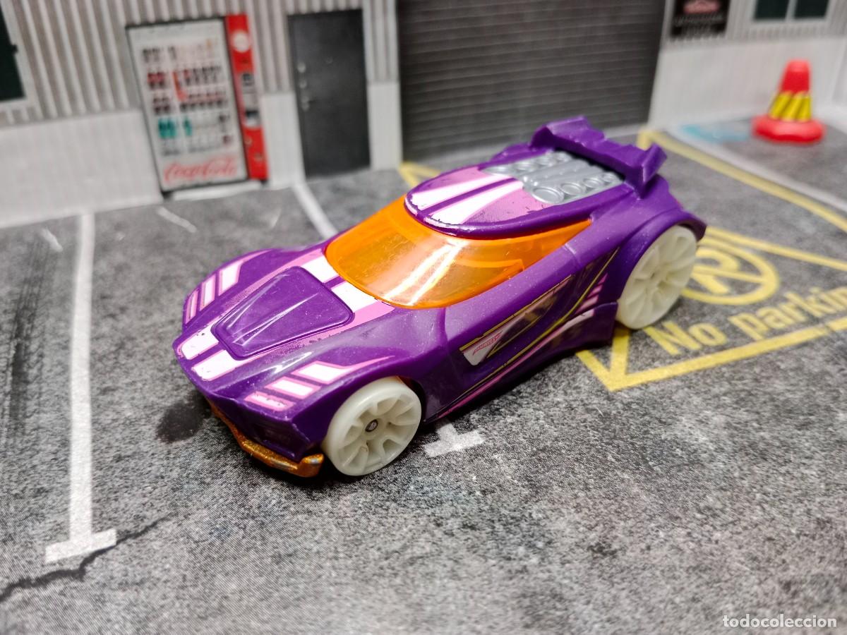 Chicane Hot Wheels 2016 HW Glow Wheels Mattel