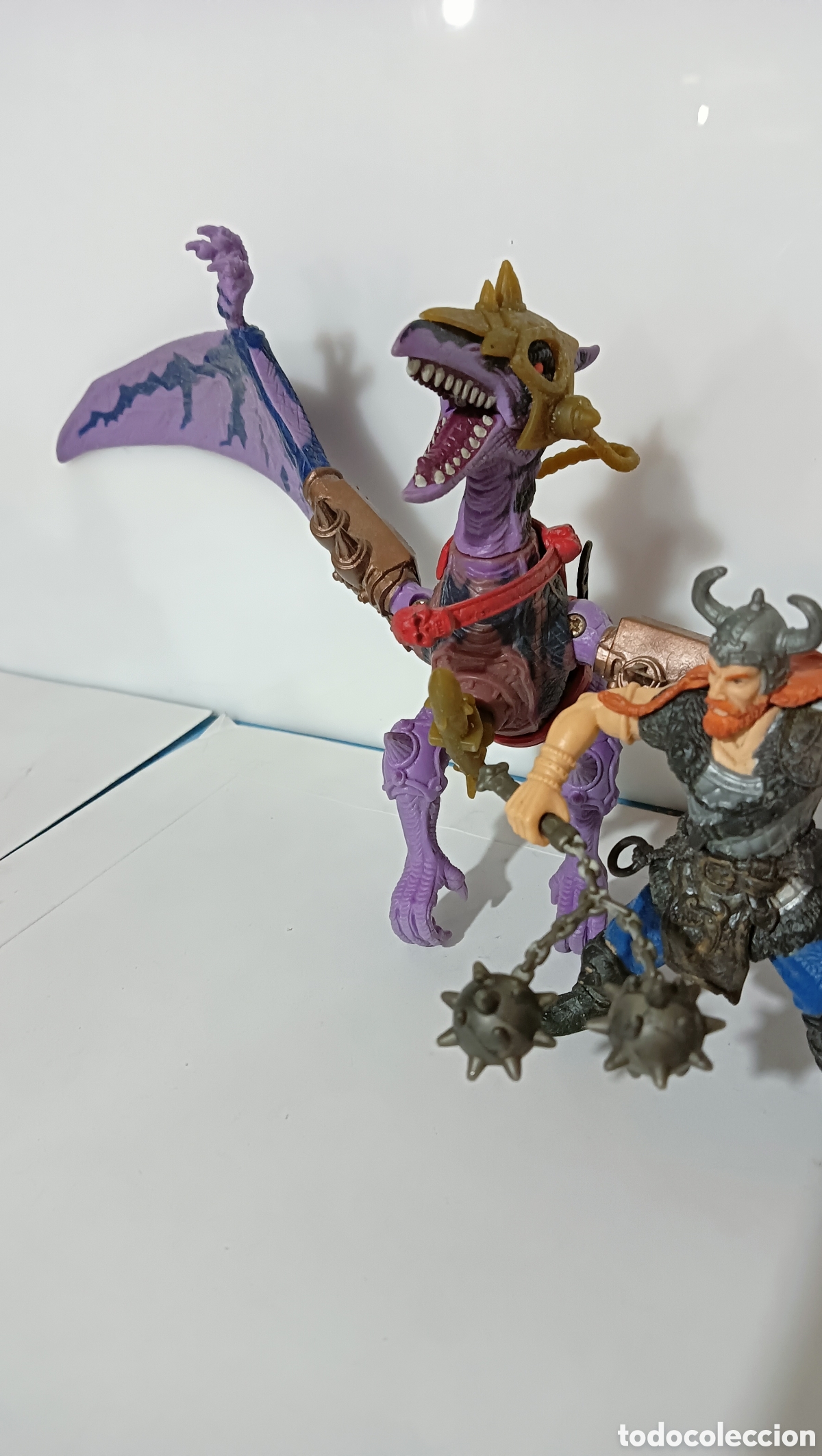 CHAP MEI dragón con wikingo