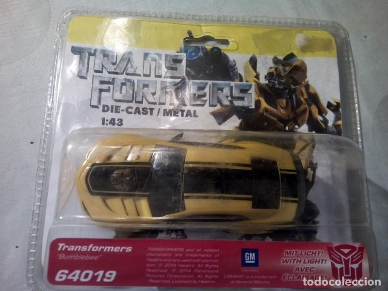 COCHE TRANSFORMERS DIE/CAST METAL 1:43 ”BUMBLEBEE” EN SU BLISTER , VER DESCRIPCION