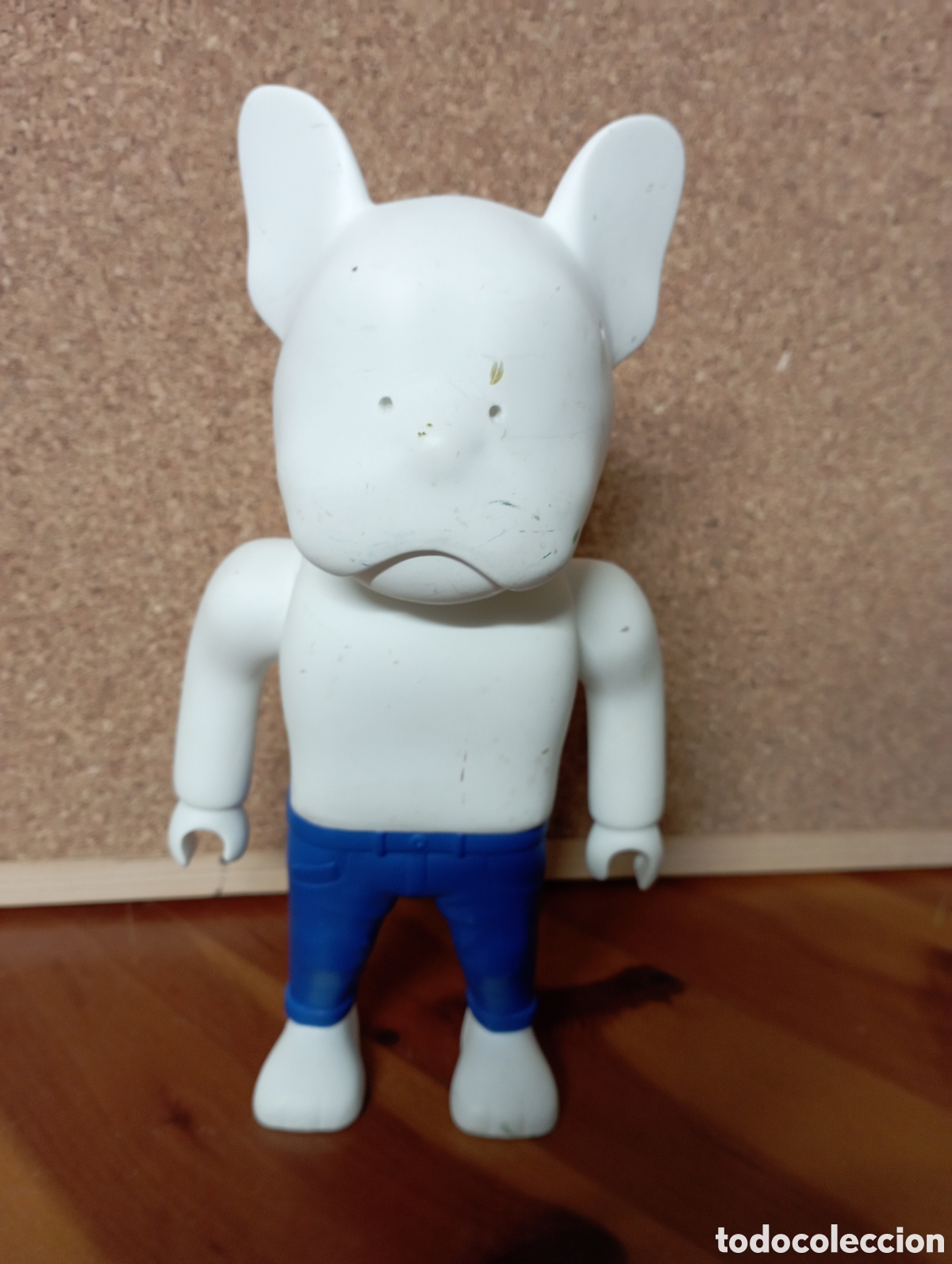 FIGURA PVC BULLDOG JACKS & JONES 24 cm ARTICULADO ART TOYS