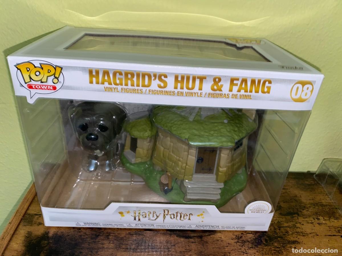 Funko Pop Town Hagrid´s Hut y Fan 08