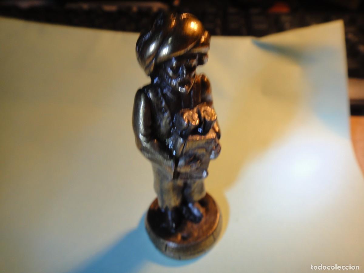 Figura Belén. 7 centímetros de alto, ref 102/1687