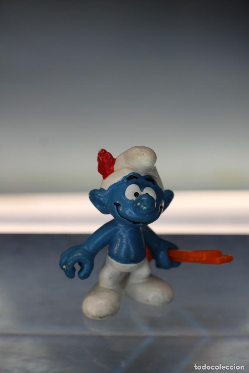 Figura PVC. Pitufo arquero, arco, flechas. Los Pitufos.