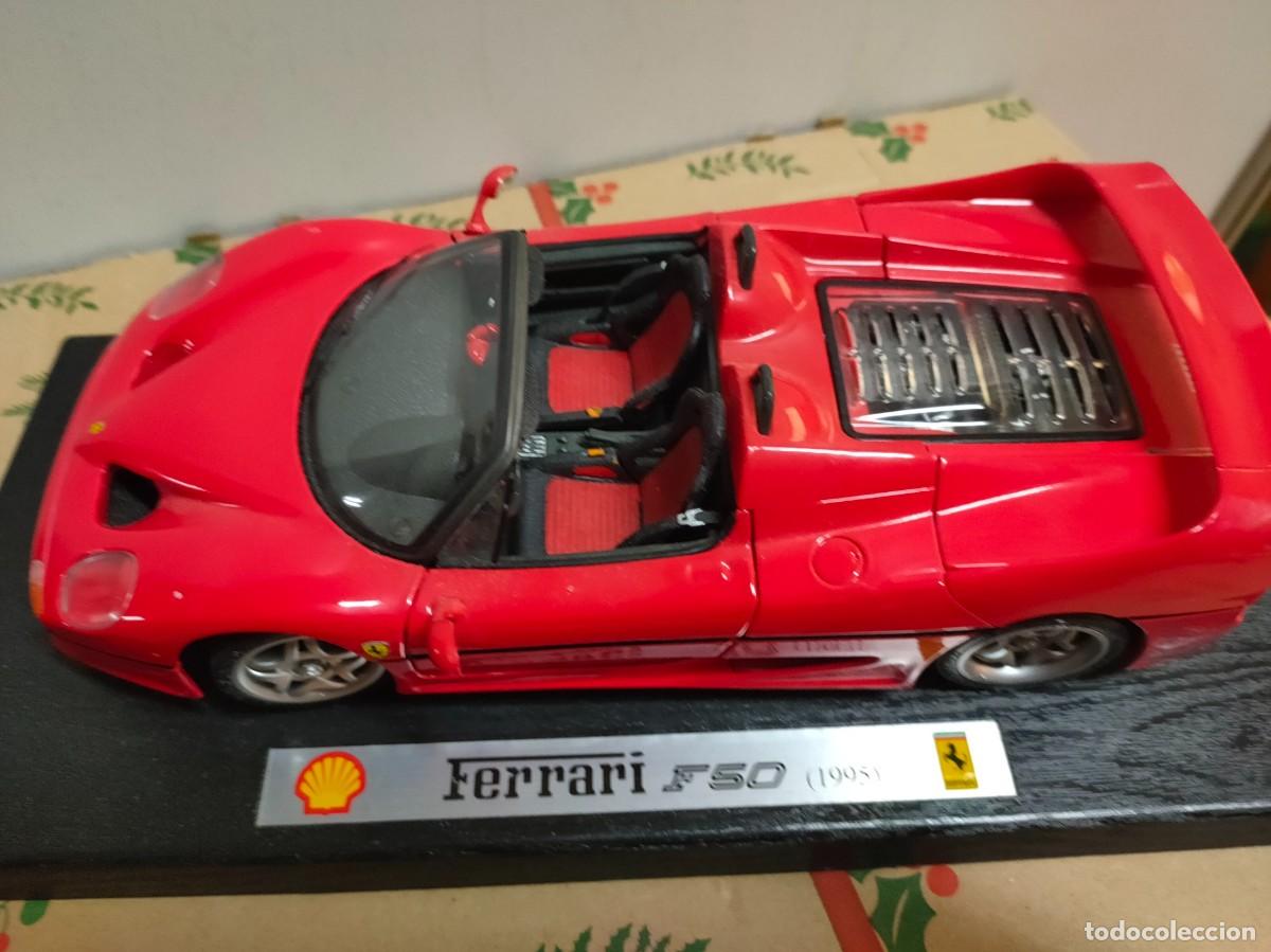 BURAGO - FERRARI - F50 Spider 1995 . Escala 1:18 con peana original