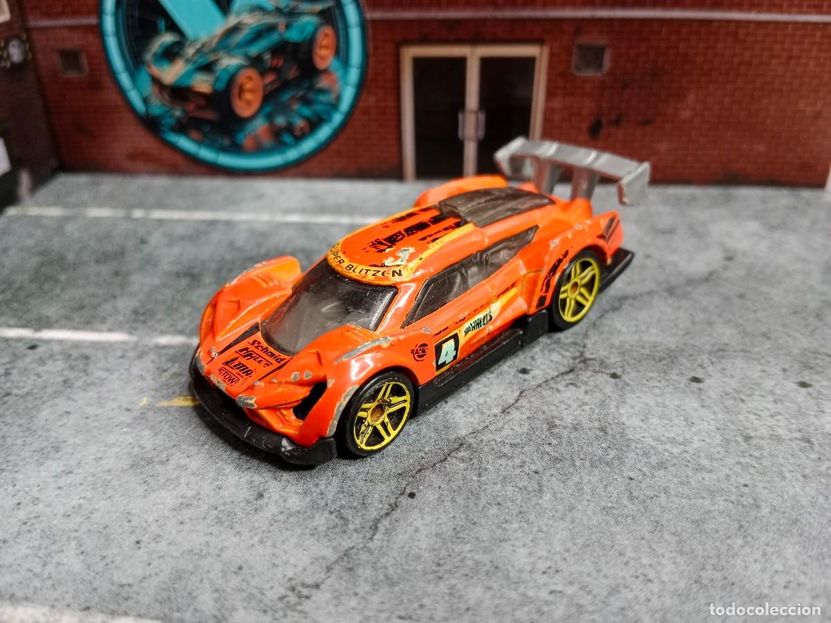 Super Blitzen Hot Wheels 2014 HW Race: Track Aces Mattel
