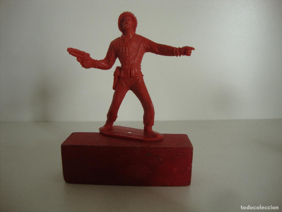FIGURA PLASTICO COMANSI SOLDADO
