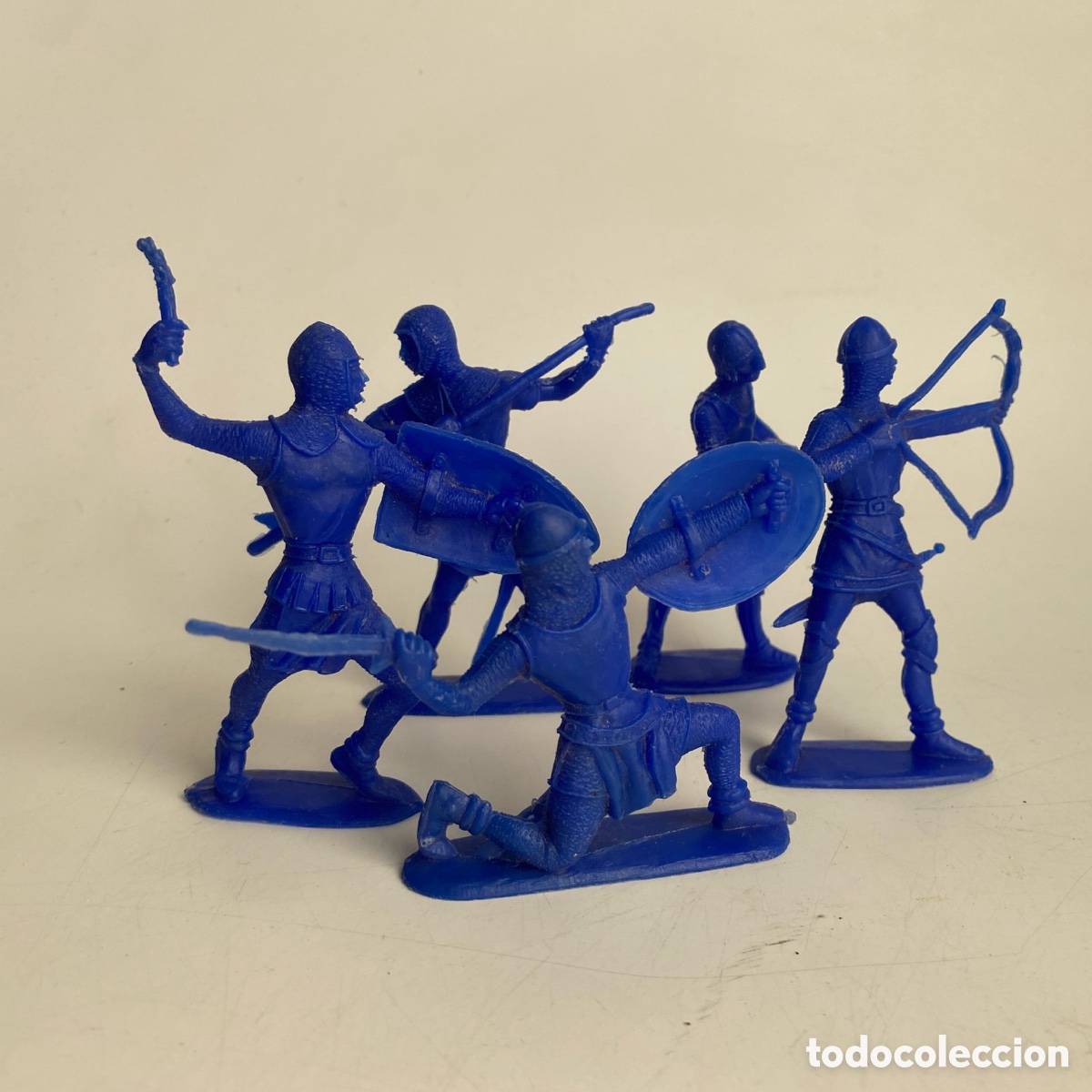 Figura muñeco guerrero medieval comansi caballero