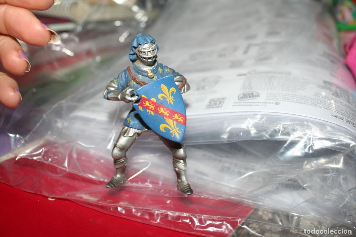muñeco FIGURA caballero blue