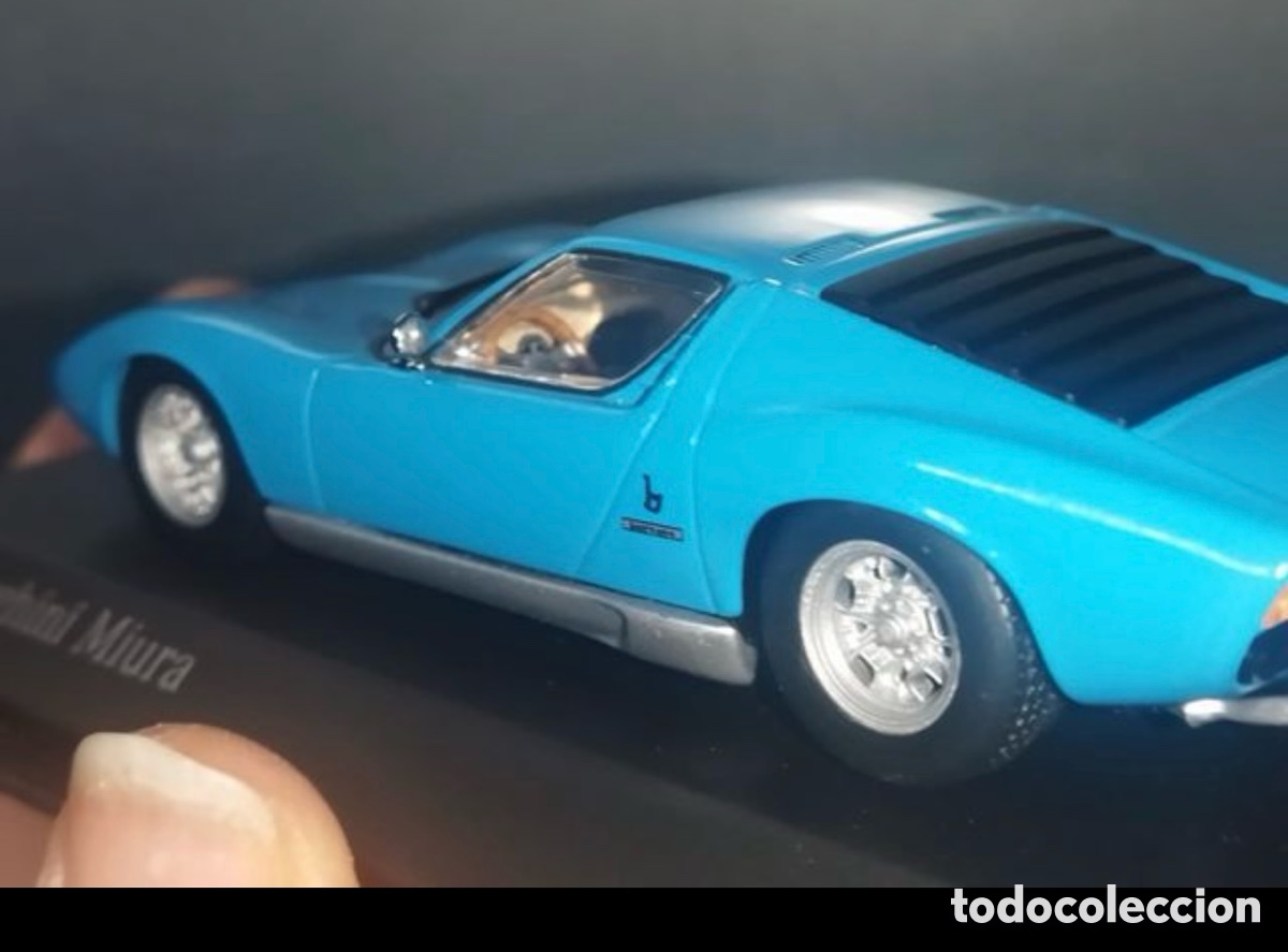 Lamborghini miura azzurro