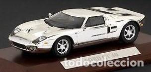 FORD GT 40 BAÑADO EN PLATA ESCALA 1/43 DE ALTAYA EN SU CAJA