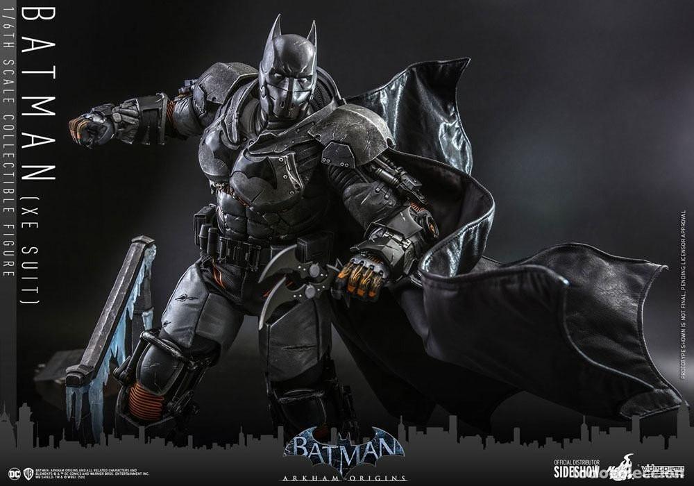 Figura Batman Arkham Origins XE Suit Hot Toys Escala 1:6