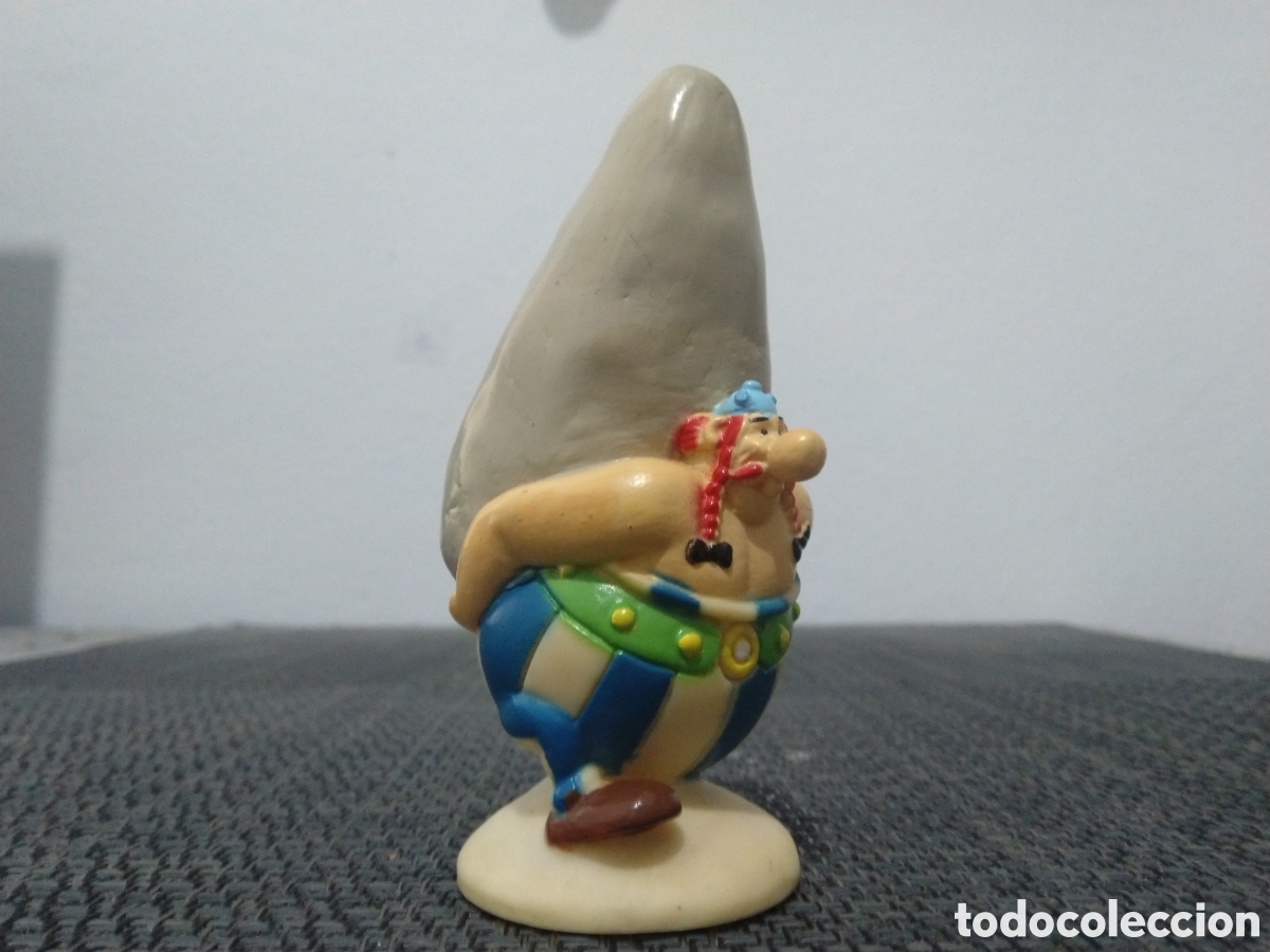 FIGURA PVC ASTERIX Y OBELIX ALBERT RENE GOSCINNY UDERZO GOSCINNY COMICS TEBEOS MENHIR