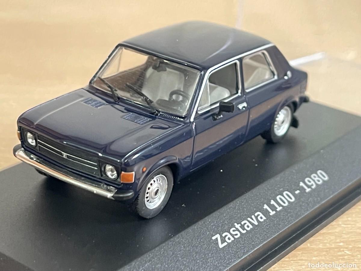 Coche ZASTAVA 1100 año 1980 Azul marino 1:43 die-cast metal car 1/43 atlas