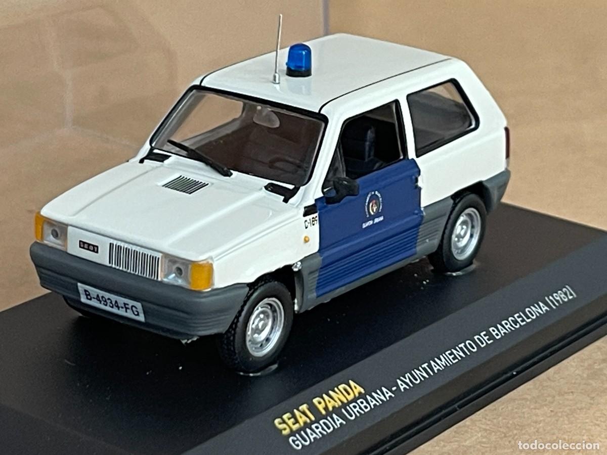 Coche SEAT PANDA Guardia Urbana - Ayuntamiento de Barcelona (1982) 1:43 ixo die-cast meta car altaya