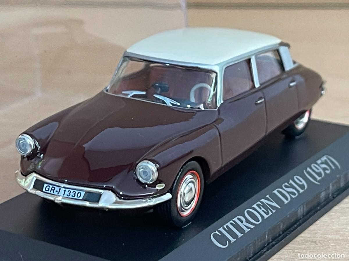 Coche CITROËN DS19 DS 19 (1957) matrícula Granada 1:43 die-cast metal car 1/43 altaya