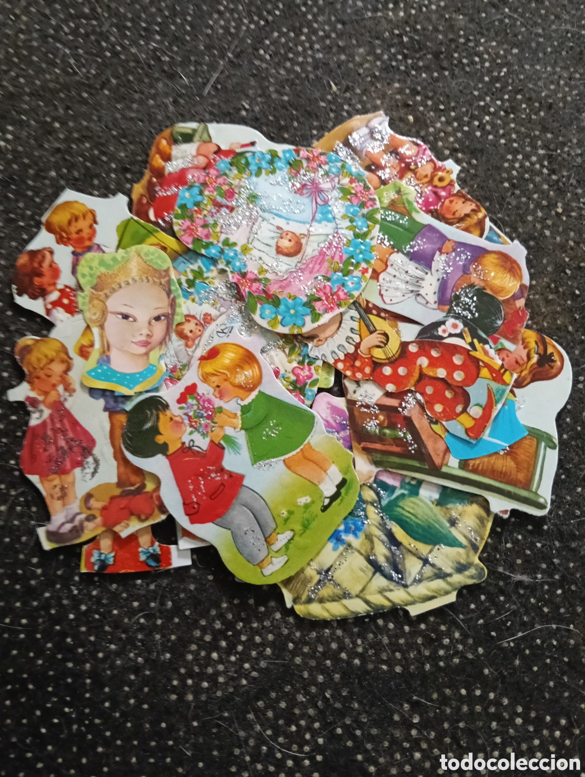 Lote de 18 cromos de picar, troquelados con purporina