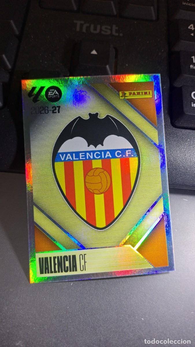 CROMO ESCUDO VALENCIA 1 LIGA 2026 2027 26 27 ESTE PANINI NUNCA PEGADO